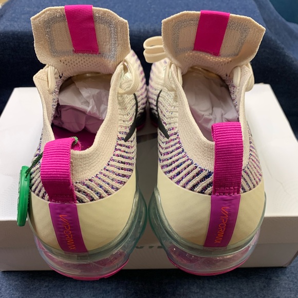 Nike Air VaporMax Flyknit3 Fossil Pistachio Frost - Picture 3 of 11